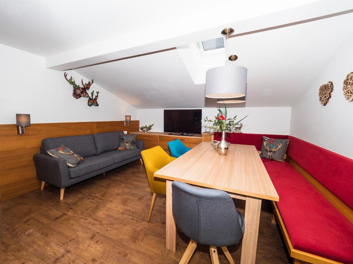 Haus Veronika - By Miha Apartment