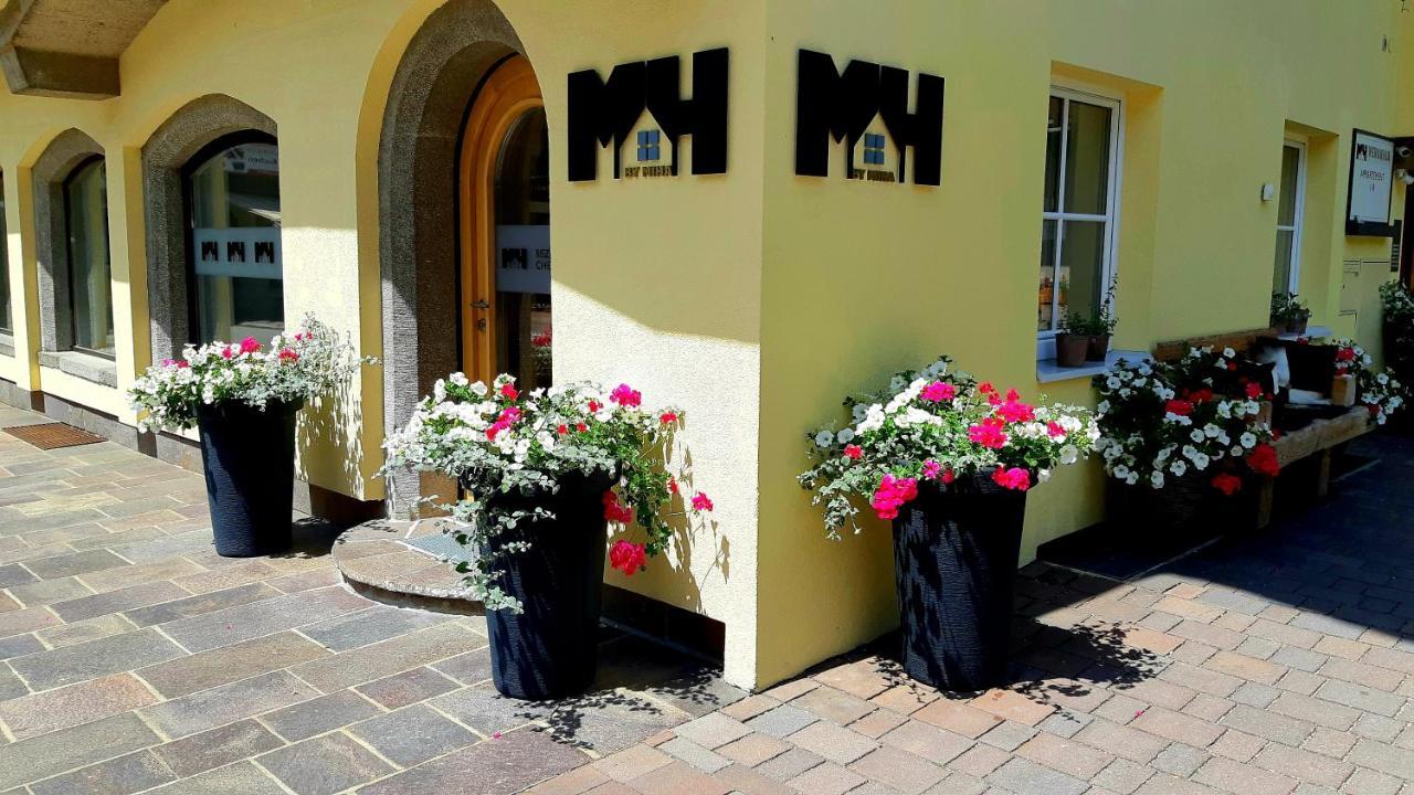 Haus Veronika - By Miha Apartment *